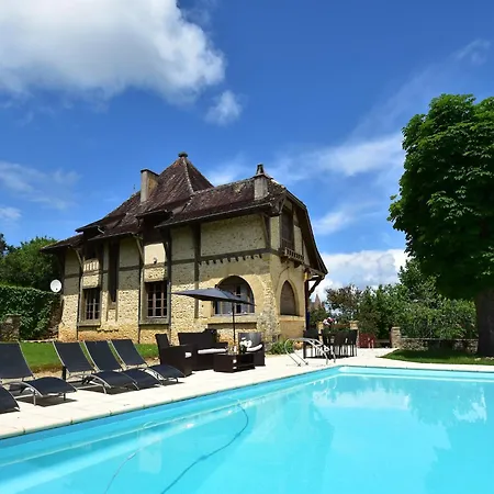 Holiday home Mansion In Belves With Private Pool, Cleaning Included Belves