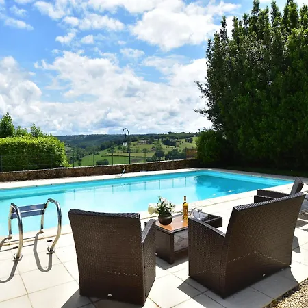 Holiday home Mansion In Belves With Private Pool, Cleaning Included Belves